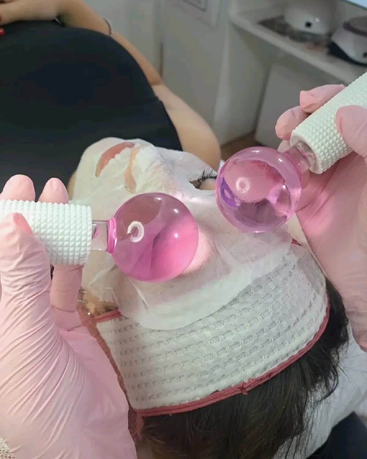 Deep Cleansing + Extraction Facial